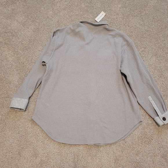 NWT PacSun Grey Waffle Knit Button Up Oversized Shacket Size XS/S - Picture 6 of 7